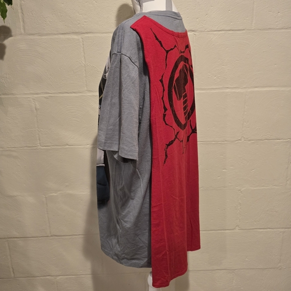 Marvel THOR  Avengers Assemble with Cape design T-Shirt MENS Size XL - Picture 2 of 8